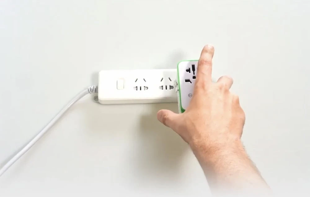 Adapteris Roamplug su viešosios interneto prieigos tašku 4G/LTE Wi-Fi GlocalMe aprašymas - Prekės nuotrauka Adapteris Roamplug su viešosios interneto prieigos tašku 4G/LTE Wi-Fi GlocalMe aprašymas - Prekės nuotrauka