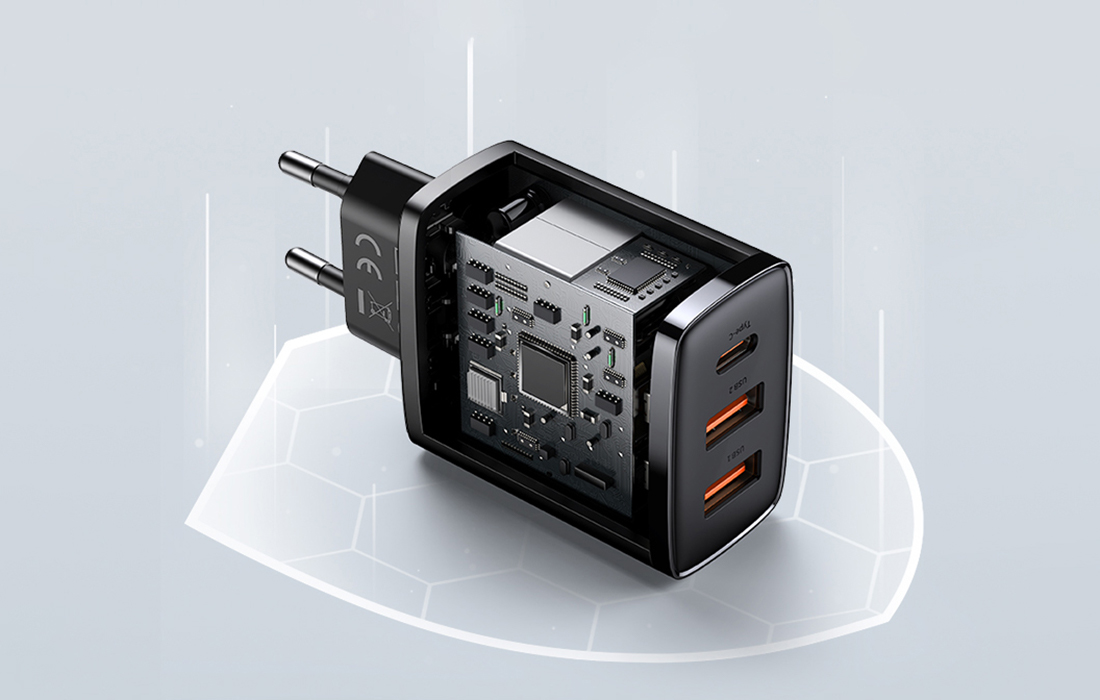 Baseus Sieninis įkroviklis 30W 2xUSB + USB-C QC3.0 PD3.0, baltas aprašymas - Prekės nuotrauka Baseus Sieninis įkroviklis 30W 2xUSB + USB-C QC3.0 PD3.0, baltas aprašymas - Prekės nuotrauka