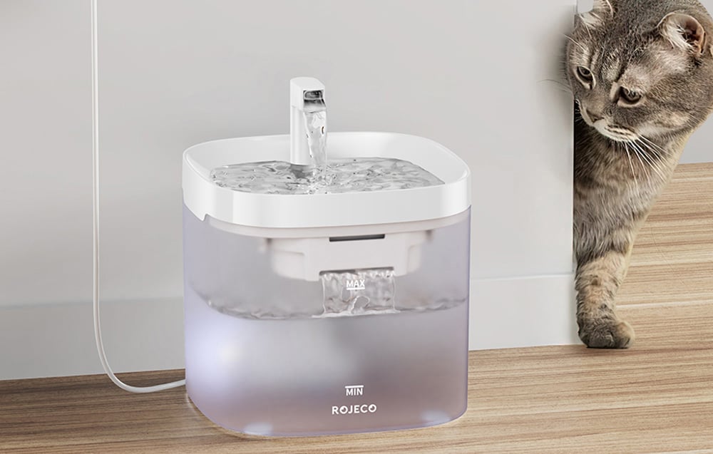 Gyvūnų vandens fontanas 1.5L Rojeco aprašymas - Prekės nuotrauka Gyvūnų vandens fontanas 1.5L Rojeco aprašymas - Prekės nuotrauka