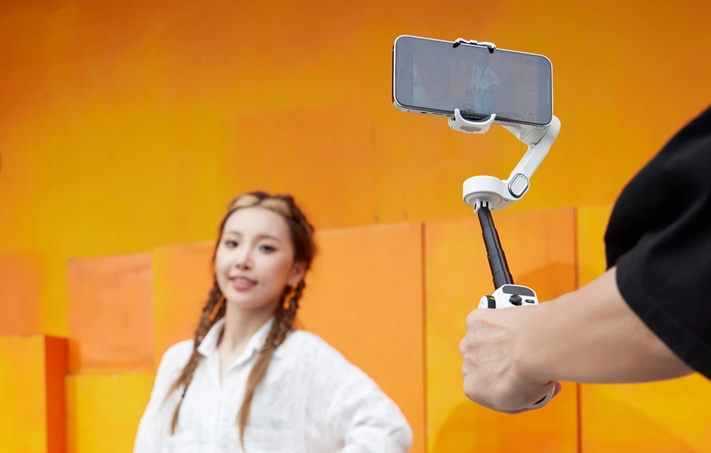 AOCHUAN X2 Gimbal with RGB Lighting (Baltas) aprašymas - Prekės nuotrauka