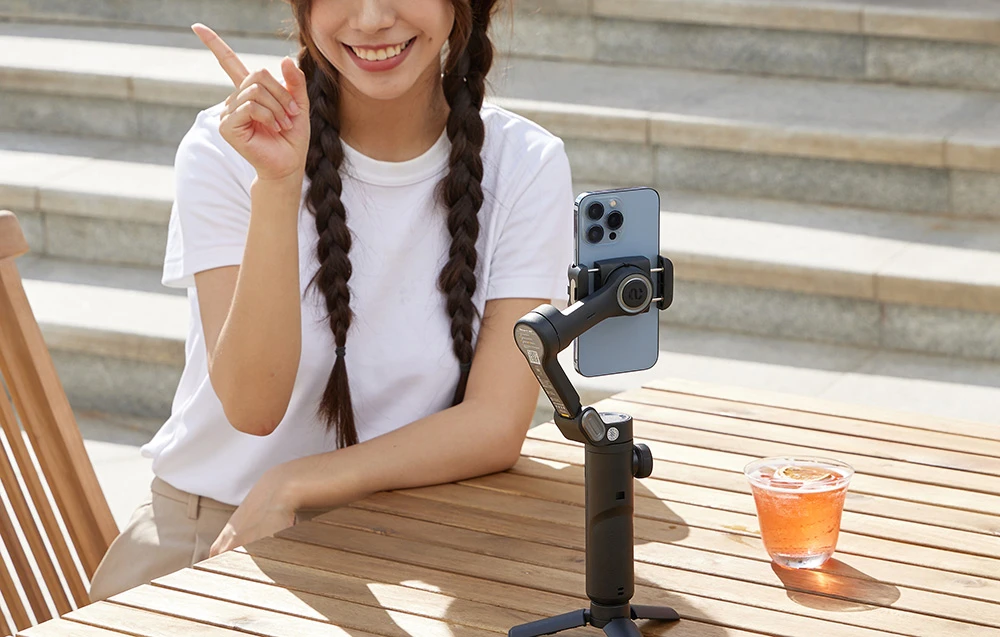 AOCHUAN XE Gimbal with RGB Lighting (Juodas) aprašymas - Prekės nuotrauka