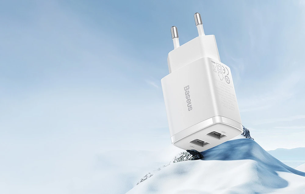 „Baseus“ kompaktiškas greitas įkroviklis, 2x USB, 10,5 W (baltas) aprašymas - Prekės nuotrauka „Baseus“ kompaktiškas greitas įkroviklis, 2x USB, 10,5 W (baltas) aprašymas - Prekės nuotrauka