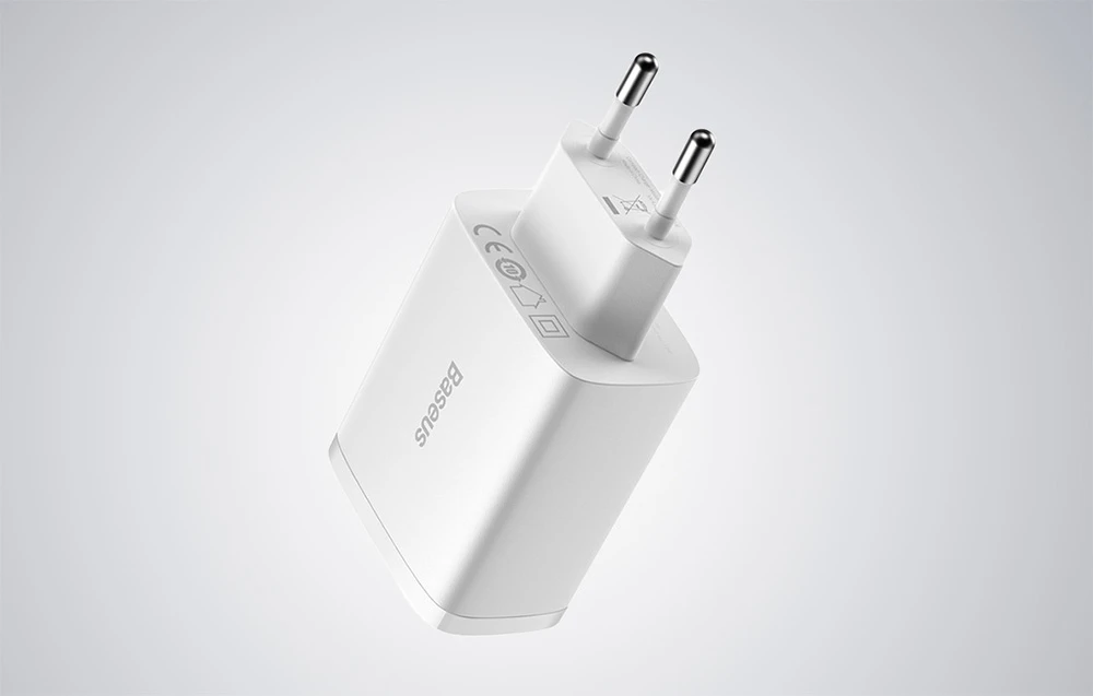 Baseus kompaktiškas greitas įkroviklis, 3x USB, 17W - baltas aprašymas - Prekės nuotrauka Baseus kompaktiškas greitas įkroviklis, 3x USB, 17W - baltas aprašymas - Prekės nuotrauka