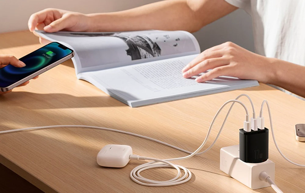 Baseus Sieninis įkroviklis 17W 3xUSB 3.4A, juodas aprašymas - Prekės nuotrauka