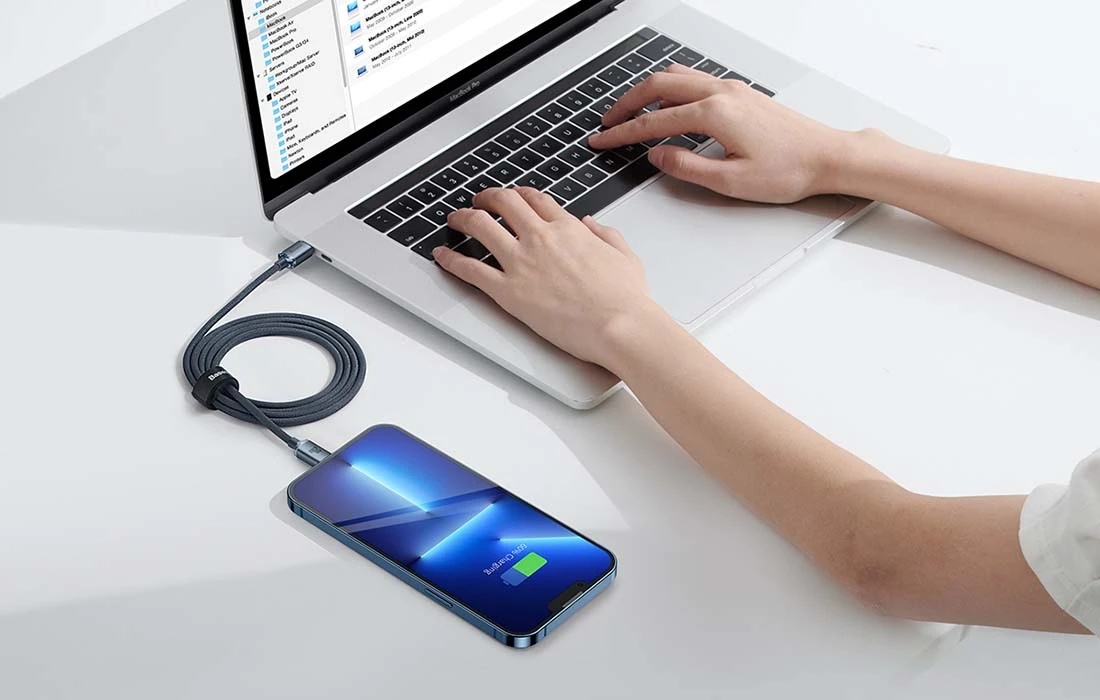 Baseus Crystal kabelis USB-C - Lightning 20W PD 1.2m - Juodas aprašymas - Prekės nuotrauka Baseus Crystal kabelis USB-C - Lightning 20W PD 1.2m - Juodas aprašymas - Prekės nuotrauka