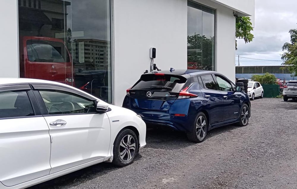 Extralink Besen sieninis įkroviklis elektromobiliams BS20 22kW APP aprašymas - Prekės nuotrauka