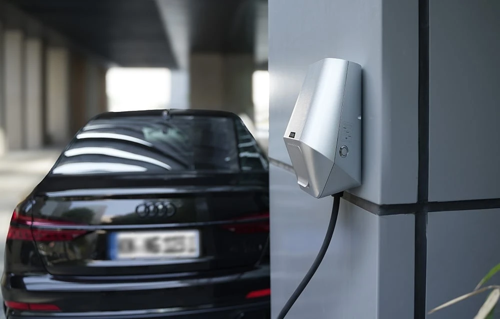 Besen sieninis įkroviklis elektromobiliams LX30 22kW APP aprašymas - Prekės nuotrauka Besen sieninis įkroviklis elektromobiliams LX30 22kW APP aprašymas - Prekės nuotrauka