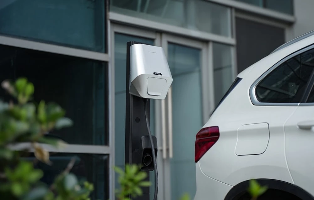 Besen sieninis įkroviklis elektromobiliams LX30 22kW APP aprašymas - Prekės nuotrauka Besen sieninis įkroviklis elektromobiliams LX30 22kW APP aprašymas - Prekės nuotrauka
