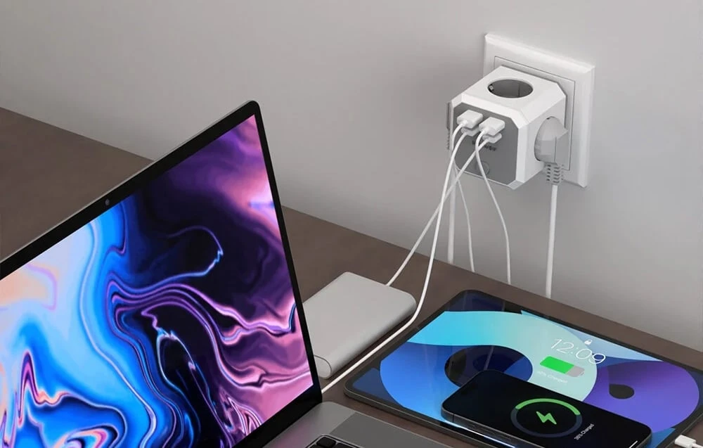 BlitzWolf BW-EC2 8 viename maitinimo kubas (4xAC / 2 x USB-A / 2 x USB-C) aprašymas - Prekės nuotrauka BlitzWolf BW-EC2 8 viename maitinimo kubas (4xAC / 2 x USB-A / 2 x USB-C) aprašymas - Prekės nuotrauka