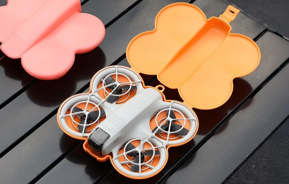 Butterfly Sunnylife NE-SN908 apsauginis dėklas NEO su karabinu (oranžinis) aprašymas - Prekės nuotrauka