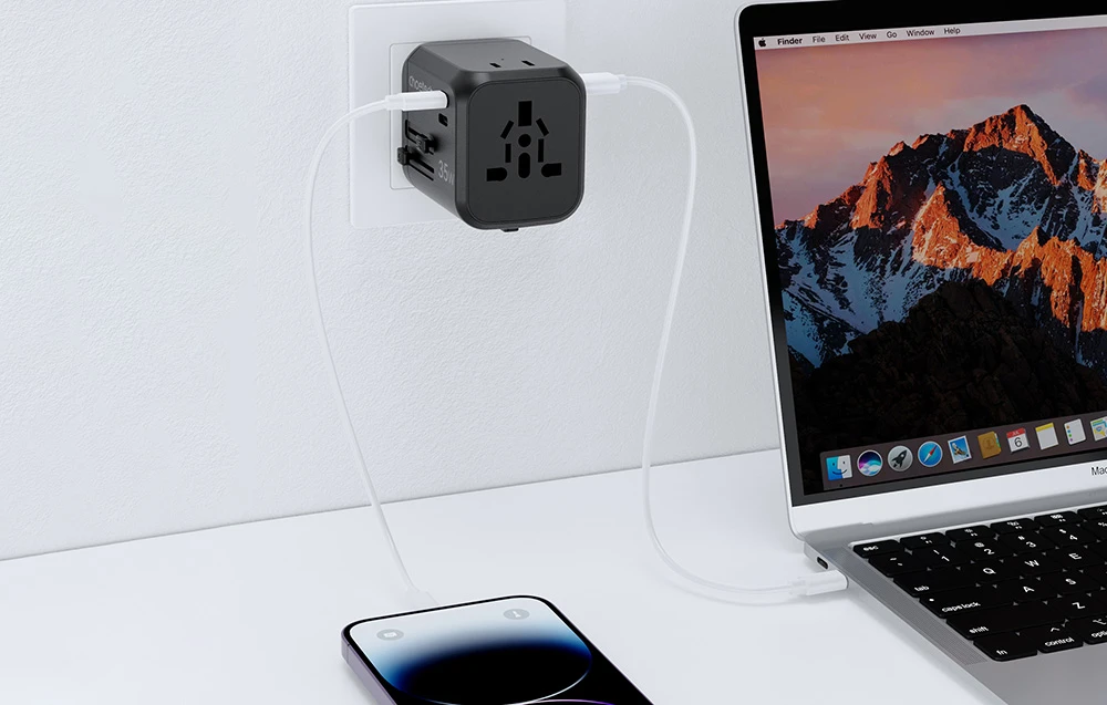 Kelioninis sieninis įkroviklis Choetech PD5008, 3xUSB-A, 1xUSB-C, GaN, 30W (juodas) aprašymas - Prekės nuotrauka Kelioninis sieninis įkroviklis Choetech PD5008, 3xUSB-A, 1xUSB-C, GaN, 30W (juodas) aprašymas - Prekės nuotrauka