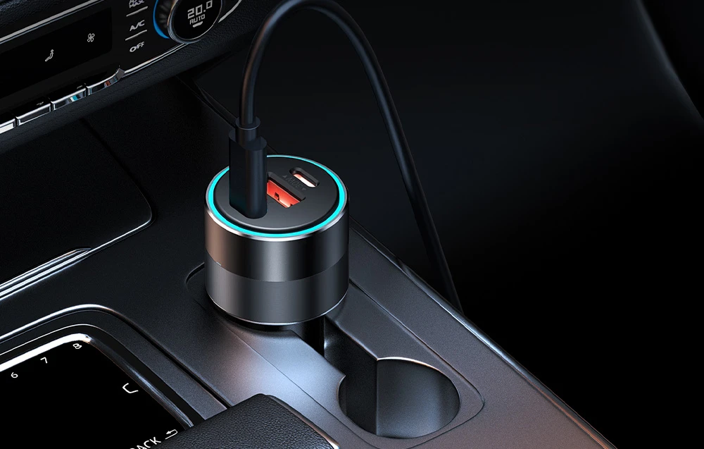 Choetech TC0011 automobilinis įkroviklis 130W 2x USB C 1x USB A - juodas aprašymas - Prekės nuotrauka
