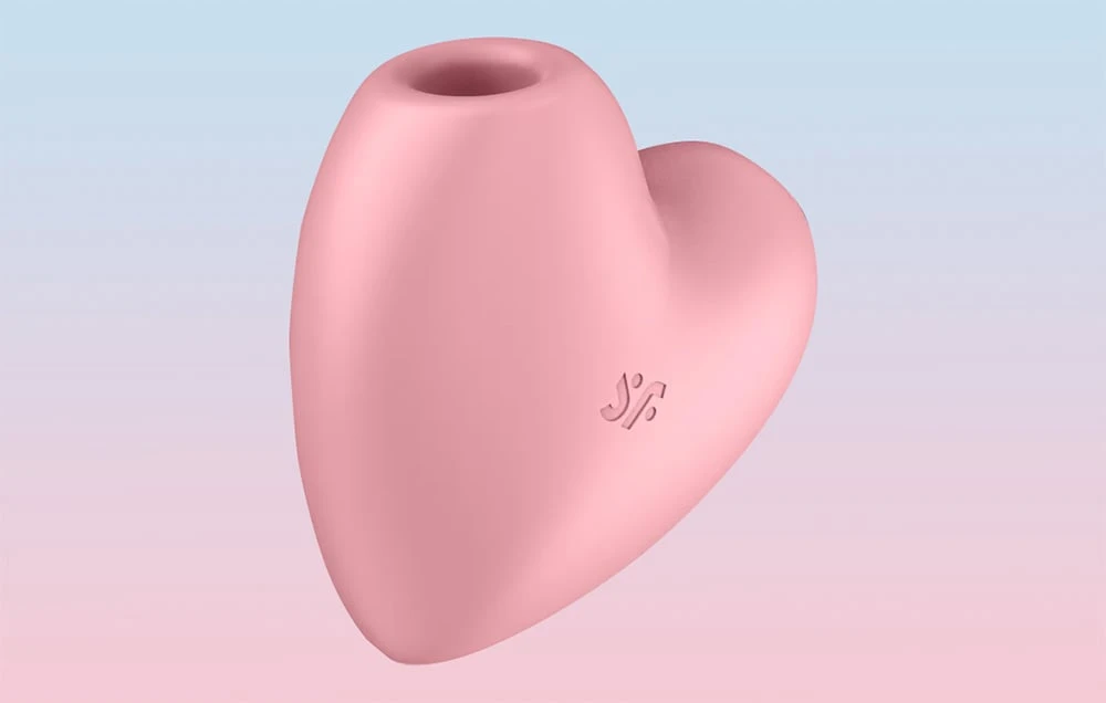 Klitorio masažuoklis Cutie Heart Light Raudona Satisfyer (rožinis) aprašymas - Prekės nuotrauka Klitorio masažuoklis Cutie Heart Light Raudona Satisfyer (rožinis) aprašymas - Prekės nuotrauka