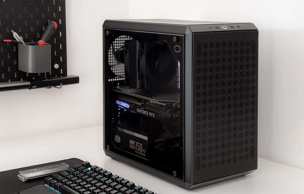 Cooler Master | Mini Tower kompiuterio dėklas | Q300L V2 | Juodas | Micro ATX, Mini ITX | Komplekte maitinimo blokas Nr aprašymas - Prekės nuotrauka