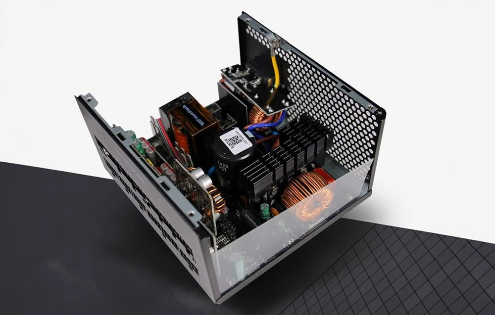 „Darkflash PMT 80 Plus Gold“ 750 W kompiuterio maitinimo šaltinis aprašymas - Prekės nuotrauka