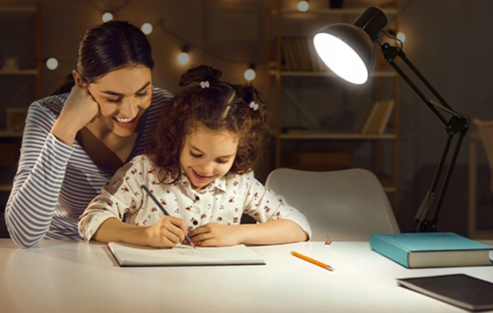 Desk lamp LEPRO 3100027-EU (juodas) aprašymas - Prekės nuotrauka