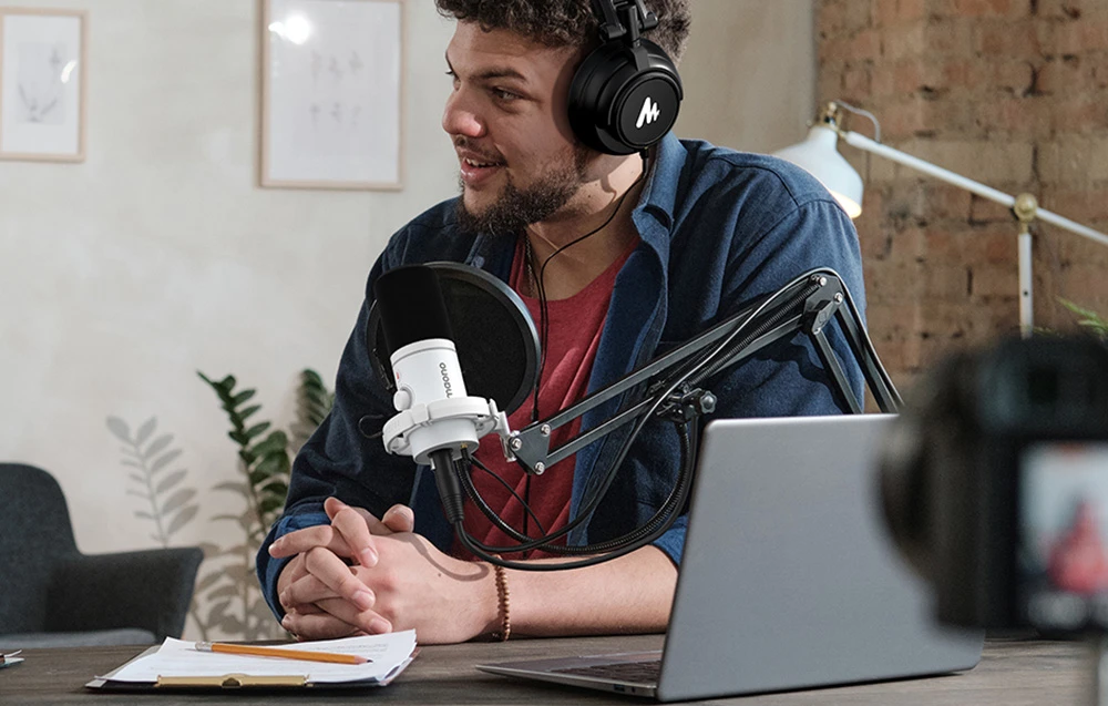 Dinaminis mikrofonas Maono PD200x (baltas) aprašymas - Prekės nuotrauka Dinaminis mikrofonas Maono PD200x (baltas) aprašymas - Prekės nuotrauka