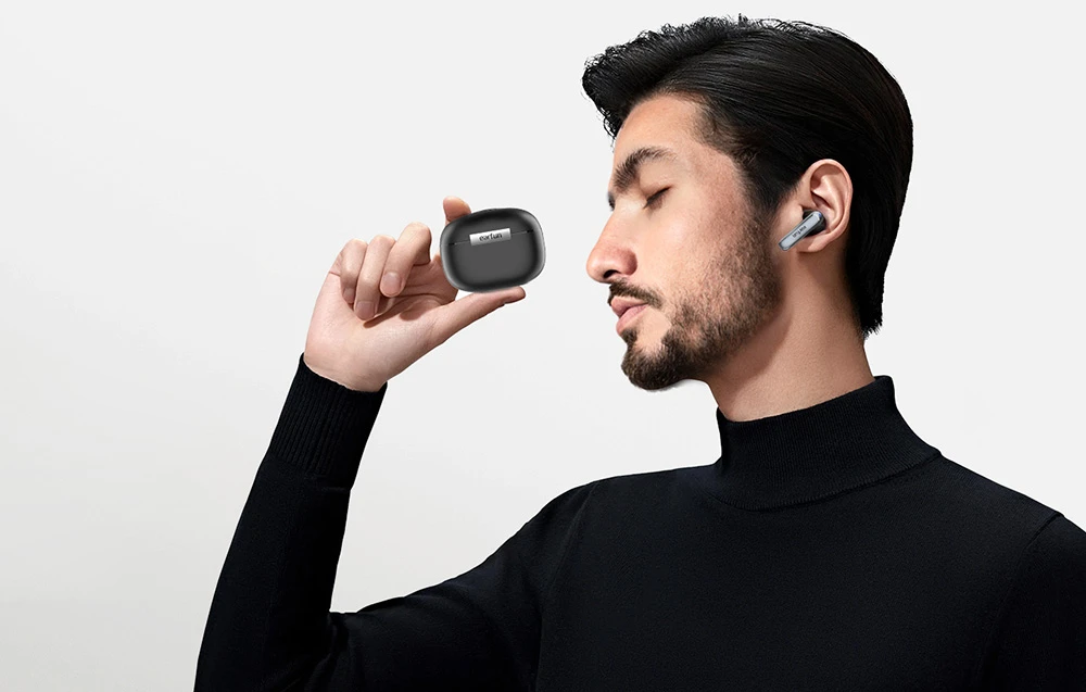 Ausinės TWS EarFun Air2 - juodos aprašymas - Prekės nuotrauka Ausinės TWS EarFun Air2 - juodos aprašymas - Prekės nuotrauka