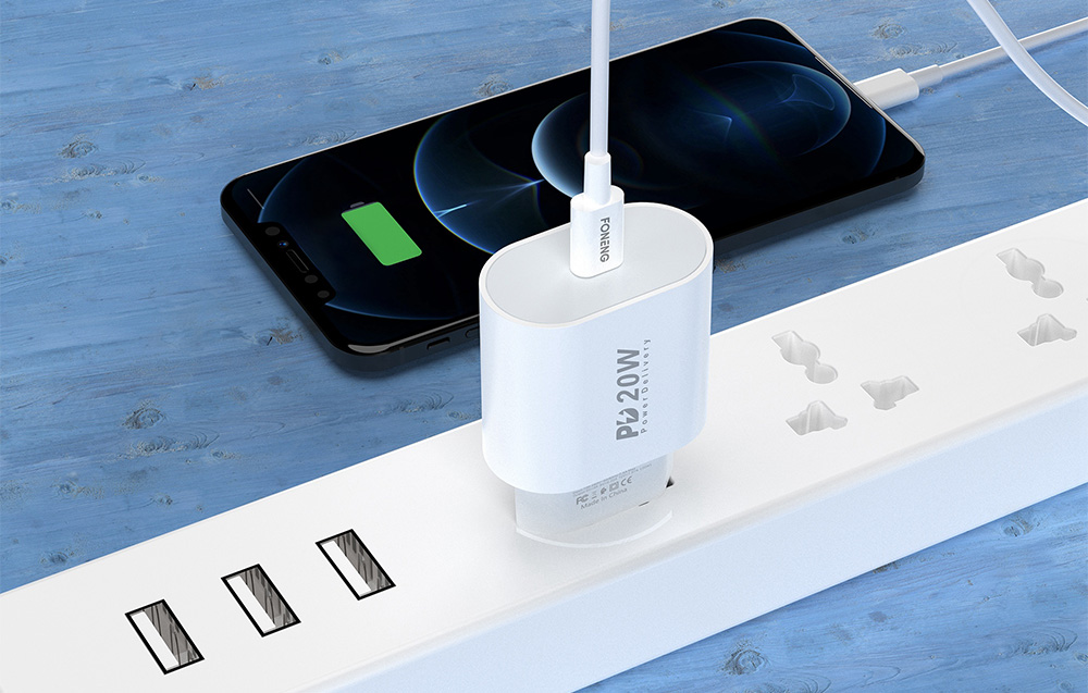 Greitas įkroviklis Foneng 1x USB PD 3.0 EU39 + USB C - Lightning aprašymas - Prekės nuotrauka Greitas įkroviklis Foneng 1x USB PD 3.0 EU39 + USB C - Lightning aprašymas - Prekės nuotrauka