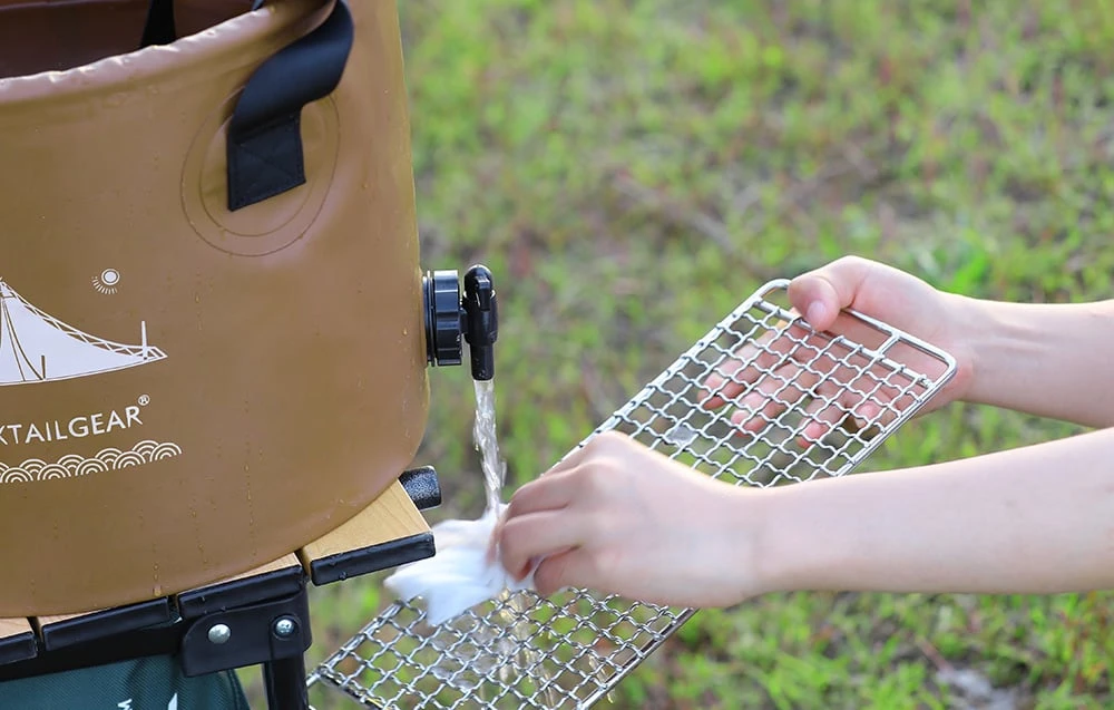 „Flextail Flex Bucket“ 20 l sulankstomas kibiras (rudas) aprašymas - Prekės nuotrauka