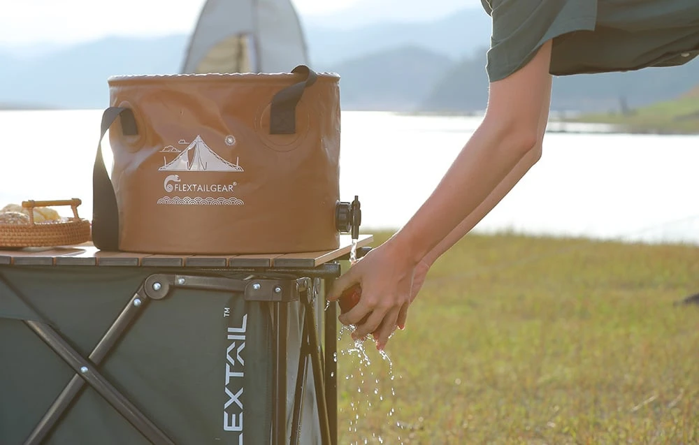 „Flextail Flex Bucket“ 20 l sulankstomas kibiras (rudas) aprašymas - Prekės nuotrauka