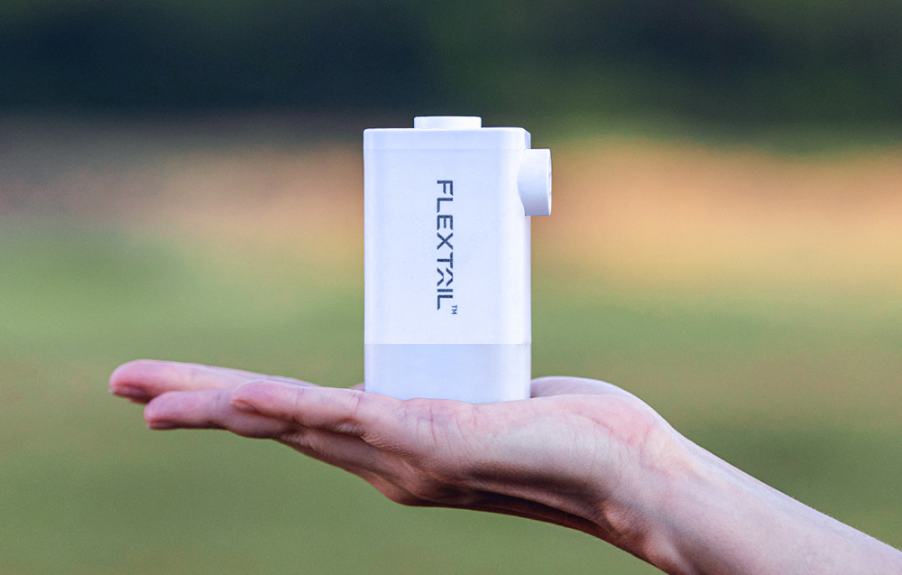 FLEXTAILGEAR nešiojama elektrinė oro pompa MAX Pump 2 Plus, 4.5 kPa, 4800 mAh, kempingui ir žaislams aprašymas - Prekės nuotrauka FLEXTAILGEAR nešiojama elektrinė oro pompa MAX Pump 2 Plus, 4.5 kPa, 4800 mAh, kempingui ir žaislams aprašymas - Prekės nuotrauka