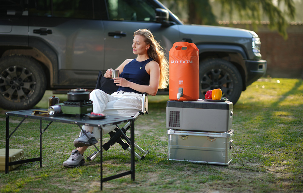Camping Showers Flextail Tiny dušo kibiras, oranžinis aprašymas - Prekės nuotrauka