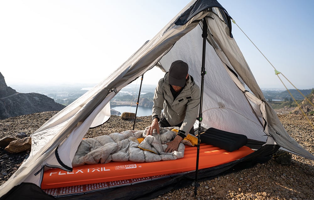 flextail-zero-mattress-r05-regular-l-inflatable