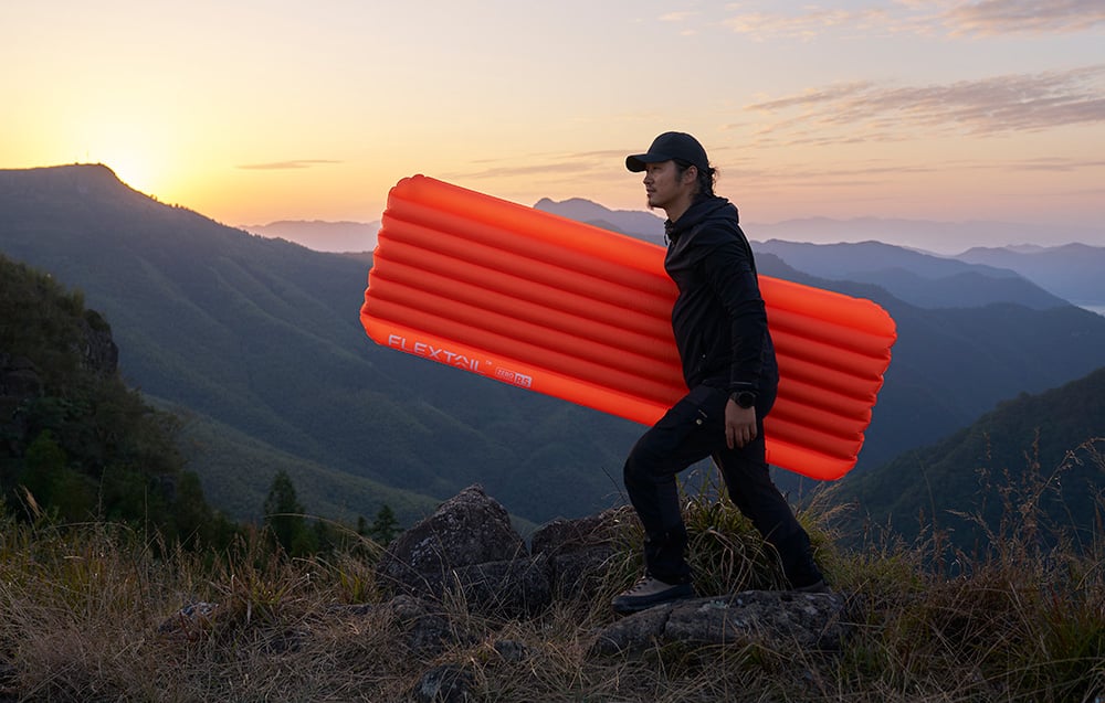 flextail-zero-mattress-r05-regular-l-inflatable