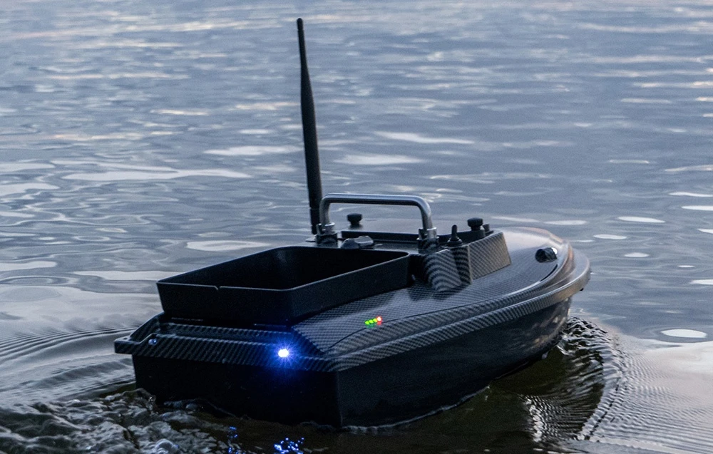 Flytec V060 12000mah bait boat aprašymas - Prekės nuotrauka Flytec V060 12000mah bait boat aprašymas - Prekės nuotrauka