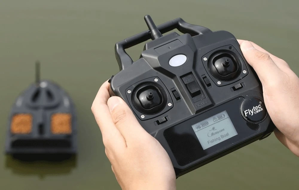 Flytec V700 12,000 mAh bait boat aprašymas - Prekės nuotrauka