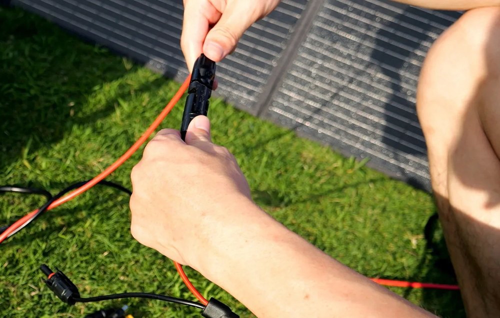 FOSSIBOT SP200 200W Solar Panel (Juodas) aprašymas - Prekės nuotrauka