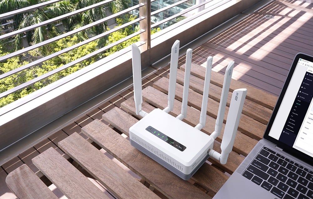 5G NR mobilusis maršrutizatorius - GL.iNet GL-XE3000 5G NR Wi‑Fi 6 Dvi SIM Kortelės 6 400 mAh aprašymas - Prekės nuotrauka 5G NR mobilusis maršrutizatorius - GL.iNet GL-XE3000 5G NR Wi‑Fi 6 Dvi SIM Kortelės 6 400 mAh aprašymas - Prekės nuotrauka