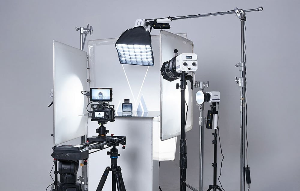 Apšvietimo įranga - Godox ML60II BI Nešiojama LED Šviesa (bi-spalvė, 2800K-6500K) aprašymas - Prekės nuotrauka
