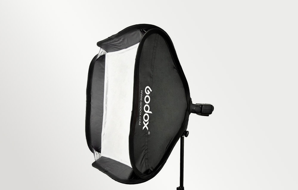 Godox S type Bracket Bowens + Softbox 80x80cm aprašymas - Prekės nuotrauka