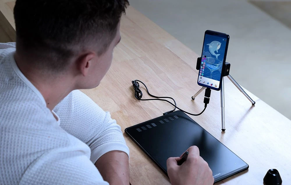 Grafinė planšetė HUION Inspiroy H950P aprašymas - Prekės nuotrauka Grafinė planšetė HUION Inspiroy H950P aprašymas - Prekės nuotrauka