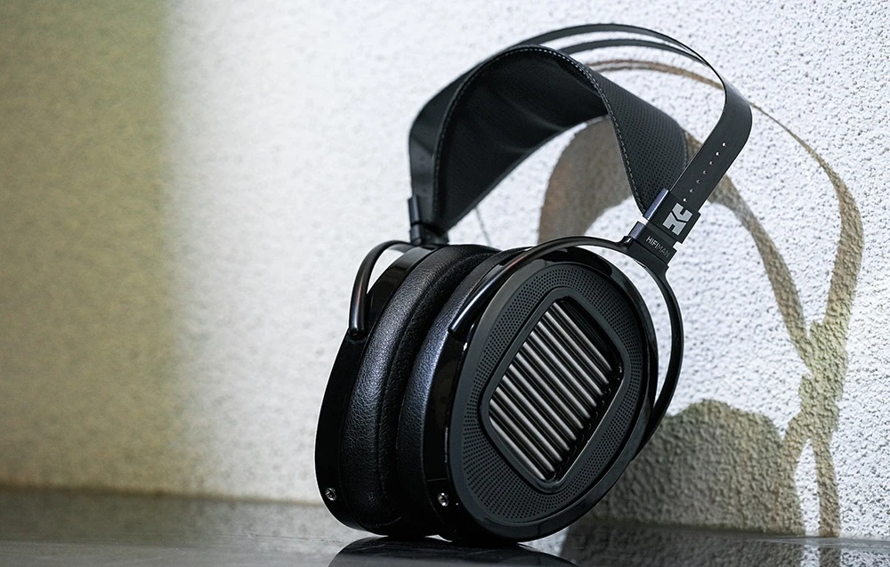 HiFiMAN Arya Unveiled planar ausinės aprašymas - Prekės nuotrauka HiFiMAN Arya Unveiled planar ausinės aprašymas - Prekės nuotrauka