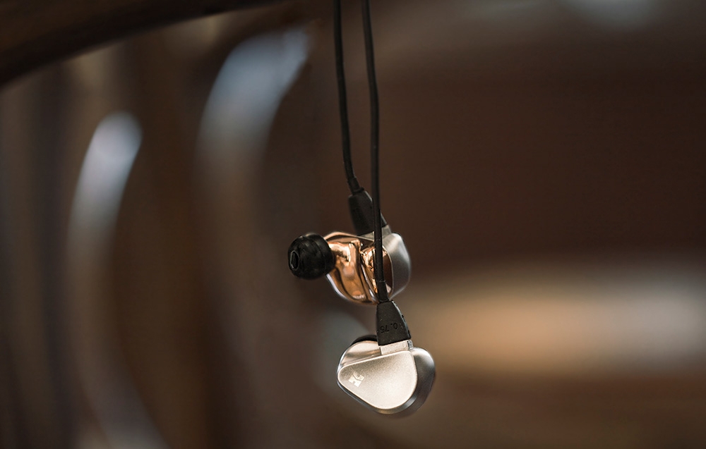 „hifiman-svanar“ į ausis įdedamos ausinės
