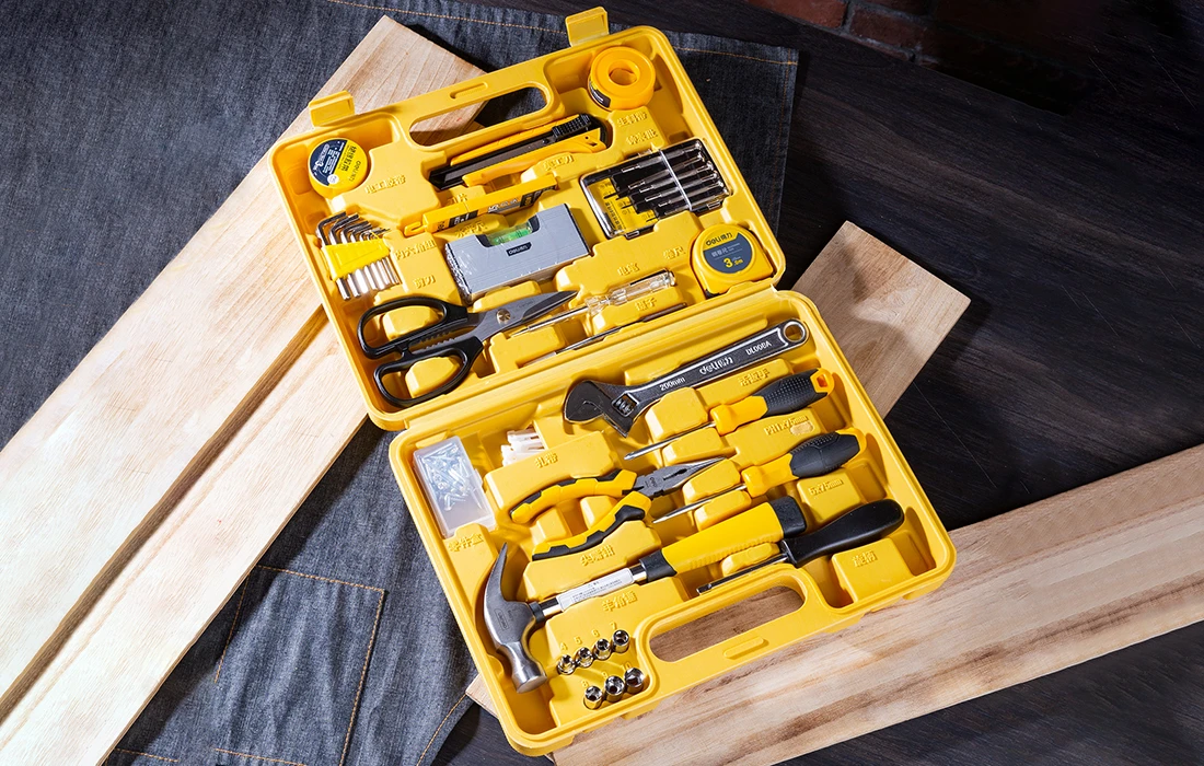 Profesionalus įrankių rinkinys Deli Tools EDL1038J - 38 vnt aprašymas - Prekės nuotrauka Profesionalus įrankių rinkinys Deli Tools EDL1038J - 38 vnt aprašymas - Prekės nuotrauka