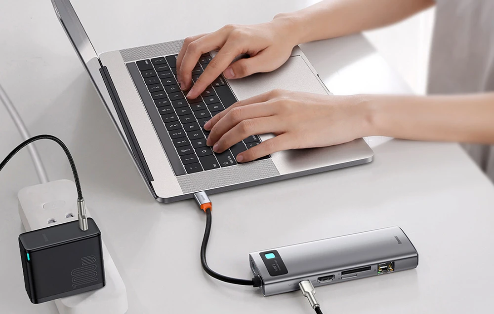 Šakotuvas 9in1 Baseus Metal Gleam Series, USB-C į 3x USB 3.0 + HDMI + USB-C PD + Ethernet RJ45 + Micro SD/SD + VGA aprašymas - Prekės nuotrauka Šakotuvas 9in1 Baseus Metal Gleam Series, USB-C į 3x USB 3.0 + HDMI + USB-C PD + Ethernet RJ45 + Micro SD/SD + VGA aprašymas - Prekės nuotrauka