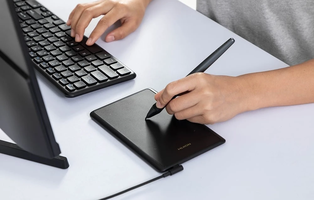 Grafinė planšetė Huion Inspiroy H420X aprašymas - Prekės nuotrauka Grafinė planšetė Huion Inspiroy H420X aprašymas - Prekės nuotrauka