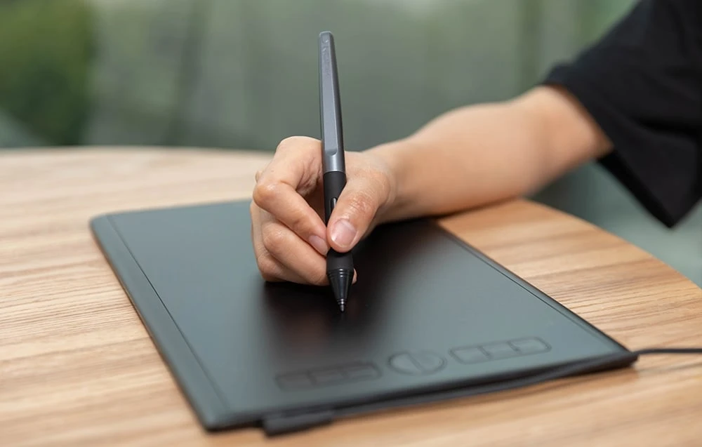 Graf. planš HUION H610X aprašymas - Prekės nuotrauka Graf. planš HUION H610X aprašymas - Prekės nuotrauka