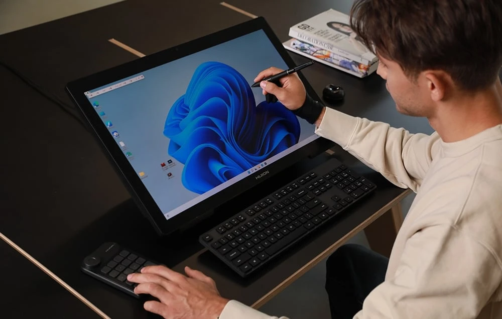 Grafinis kompiuteris HUION Kamvas Studio 24 aprašymas - Prekės nuotrauka Grafinis kompiuteris HUION Kamvas Studio 24 aprašymas - Prekės nuotrauka