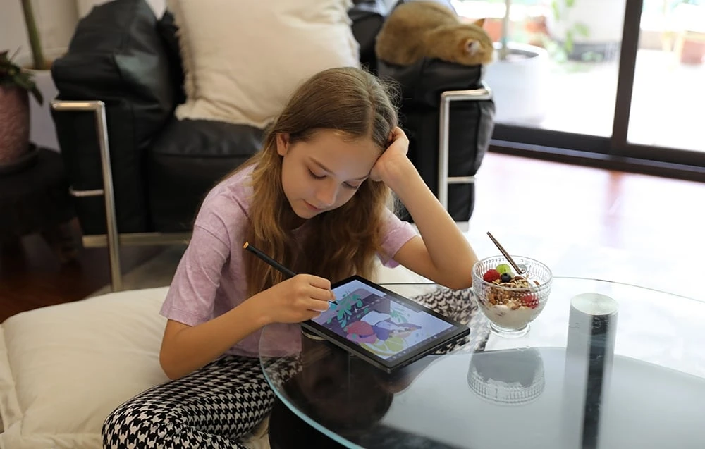 Huion Slate 10 grafinė planšetė aprašymas - Prekės nuotrauka Huion Slate 10 grafinė planšetė aprašymas - Prekės nuotrauka