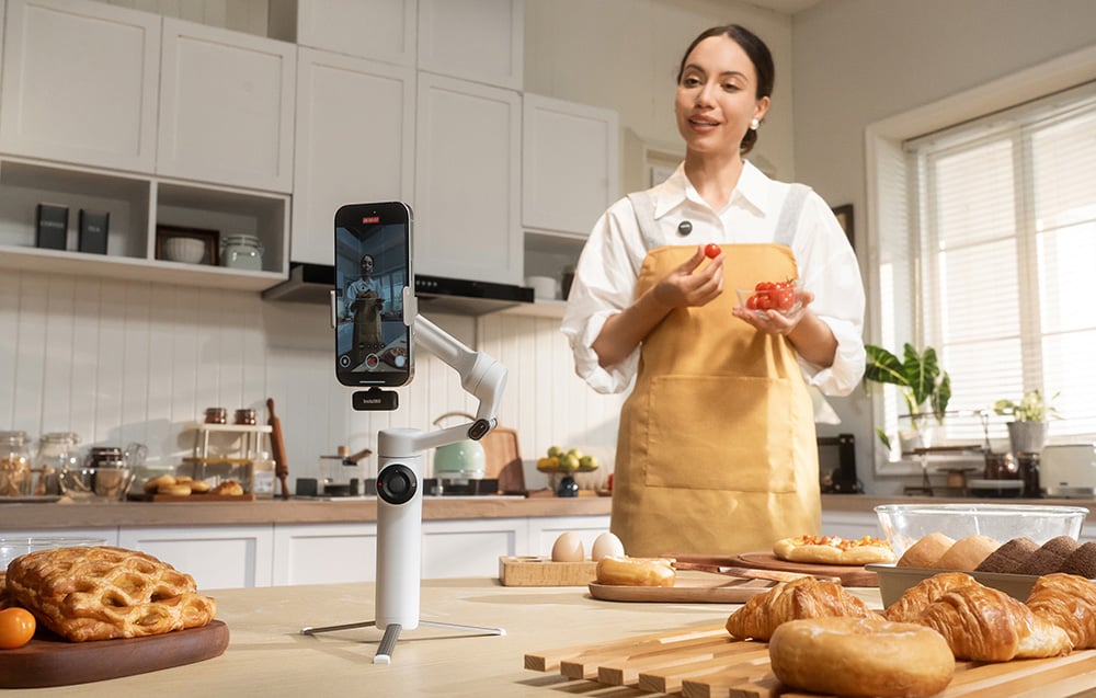 Insta360 „Flow 2“ standartinis paketas / akmens pilka aprašymas - Prekės nuotrauka