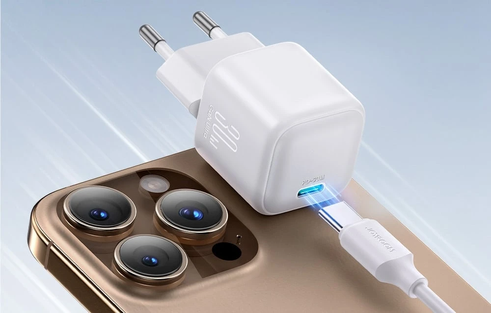 Įkroviklis Joyroom JR-TCG15 30W GaN USB-C baltas aprašymas - Prekės nuotrauka