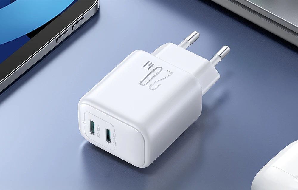 Joyroom JR-TCF12 tinklo įkroviklis 2x USB-C 20W PD / QC 3.0 - baltas aprašymas - Prekės nuotrauka Joyroom JR-TCF12 tinklo įkroviklis 2x USB-C 20W PD / QC 3.0 - baltas aprašymas - Prekės nuotrauka