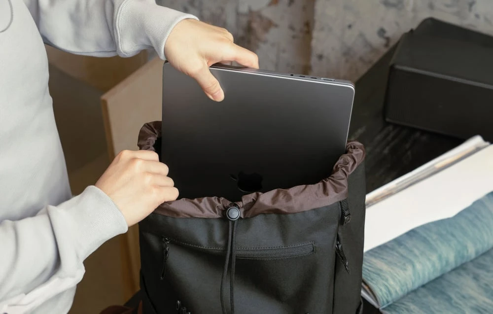 Nešiojamas kompiuteris backpack Tomtoc VintPack-TA1,15,6"/22L / 15,6'' (juodas) aprašymas - Prekės nuotrauka