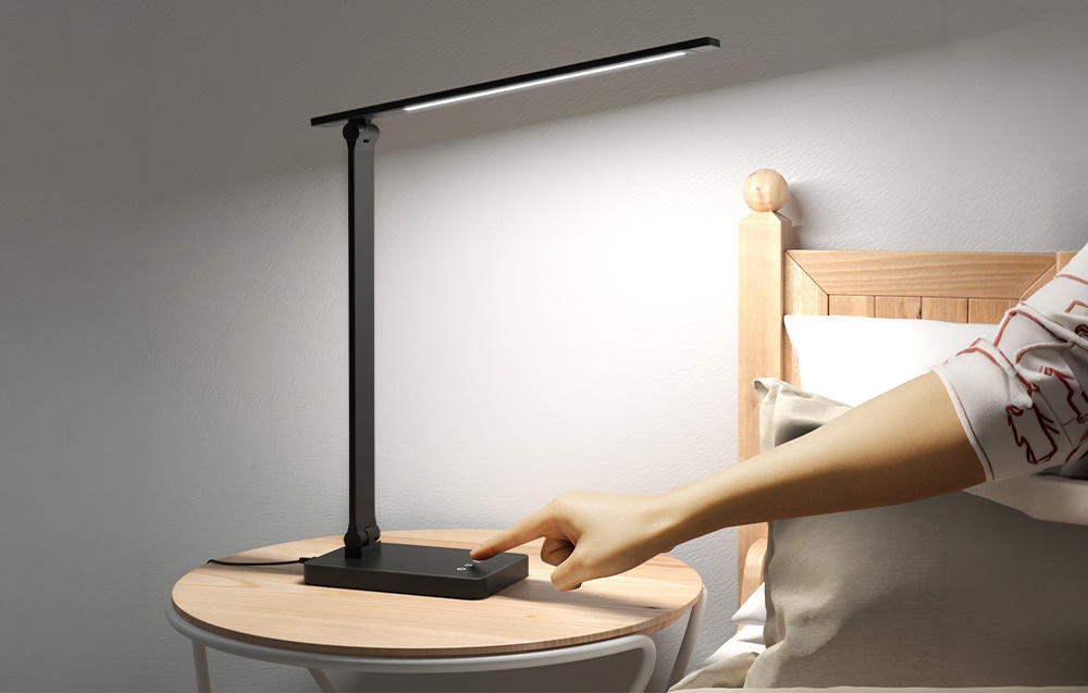 LEPRO 310002 Desk Lamp, 750 lm (Juodas) aprašymas - Prekės nuotrauka