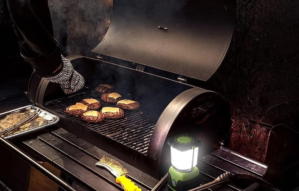 LEPRO 3300002 1000-lumen battery-powered camping lamp aprašymas - Prekės nuotrauka